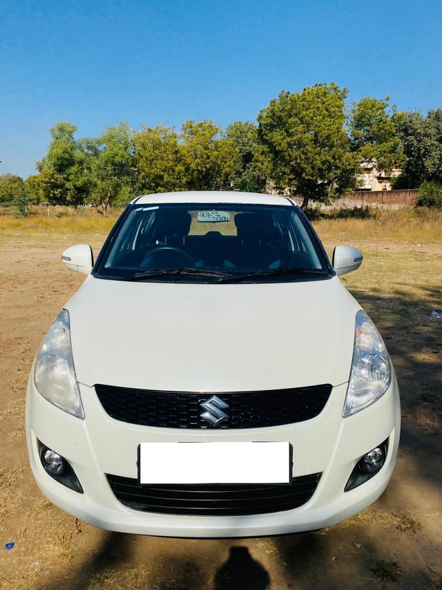 Maruti Suzuki Swift VXI Second-hand 2013 Maruti Suzuki Swift VXI for sale in Ahmedabad-5