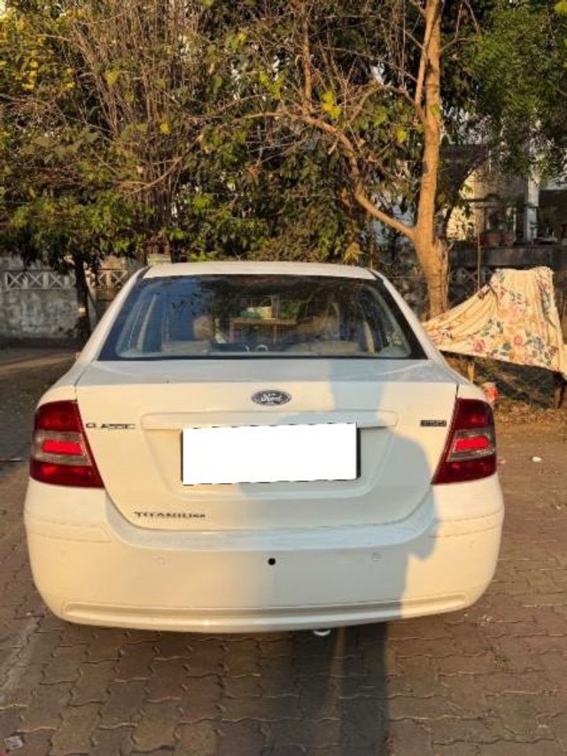 Second-hand 2014 Ford Fiesta 1.5 TDCi Ambiente for sale in Bardoli-2