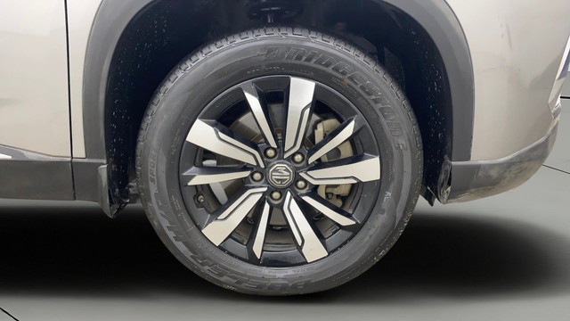 Second-hand 2020 MG Hector Sharp DCT for sale in Chennai-24