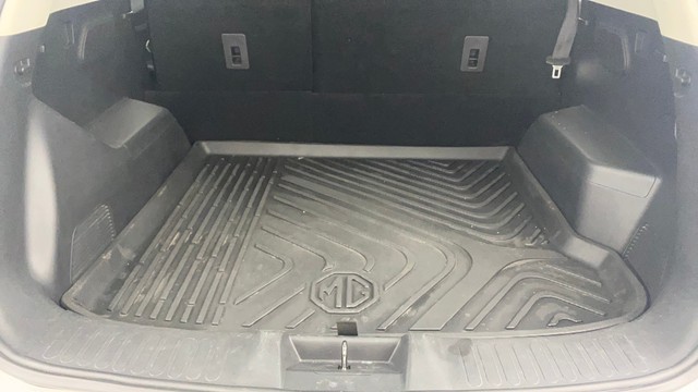 Second-hand 2020 MG Hector Sharp DCT for sale in Chennai-19