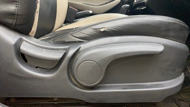 Hyundai i20 Sportz Plus CVT BSIV Second-hand 2019 Hyundai i20 Sportz Plus CVT BSIV for sale in Hyderabad-7