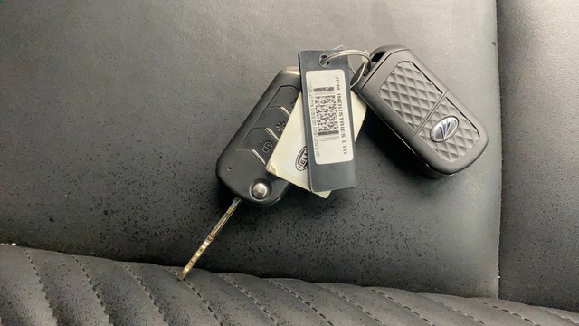 Second-hand 2021 Mahindra Thar LX 4WD Hard Top Diesel AT BSVI for sale in Hyderabad-7