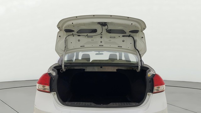 Second-hand 2017 Maruti Suzuki Ciaz VDi Plus SHVS for sale in Ahmedabad-20