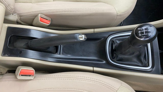 Second-hand 2017 Maruti Suzuki Ciaz VDi Plus SHVS for sale in Ahmedabad-13