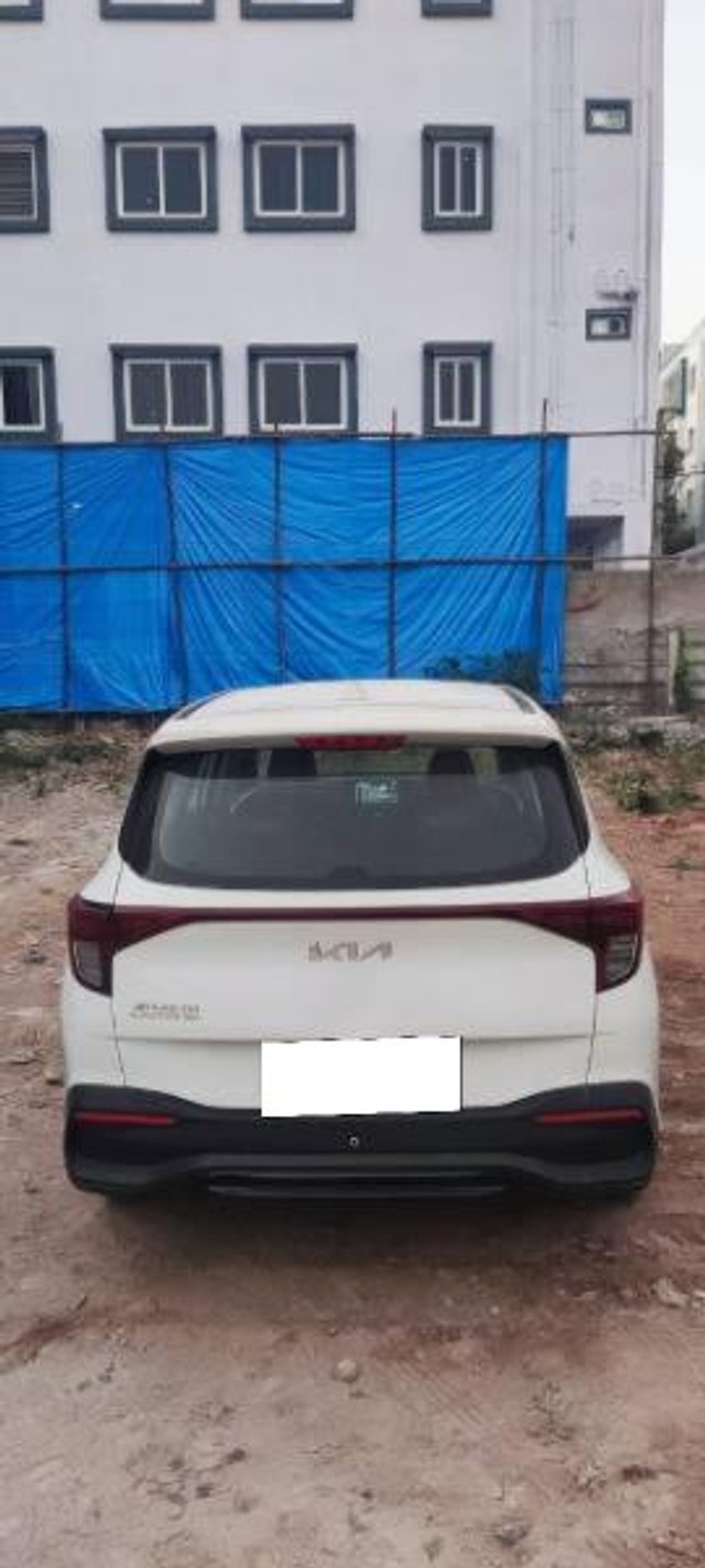 Kia Carens Premium Second-hand 2023 Kia Carens Premium for sale in Hyderabad-1