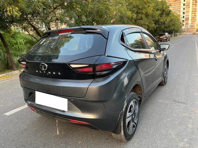 Tata Altroz XT Second-hand 2024 Tata Altroz XT for sale in Noida-8