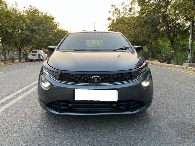 Tata Altroz XT Second-hand 2024 Tata Altroz XT for sale in Noida-5