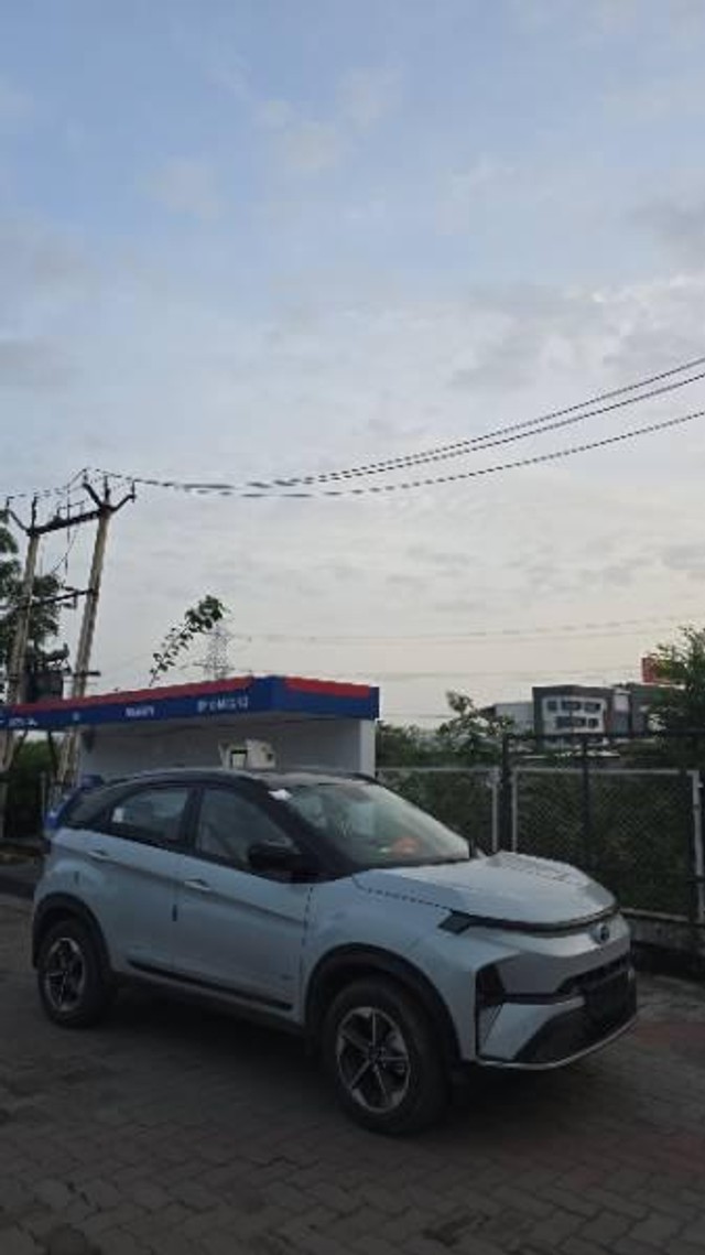 Tata Nexon EV Empowered Plus 45 - Photo 5
