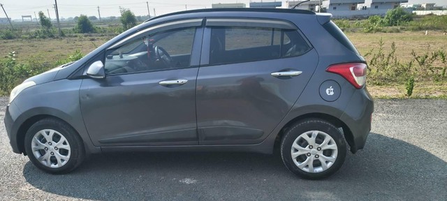 Second-hand 2014 Hyundai Grand i10 Sportz for sale in Nandyal-4