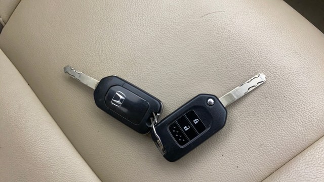 Second-hand 2018 Honda City i-VTEC S for sale in Hyderabad-21