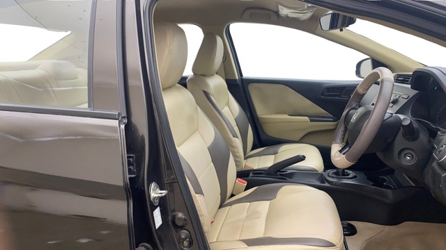 Second-hand 2018 Honda City i-VTEC S for sale in Hyderabad-15