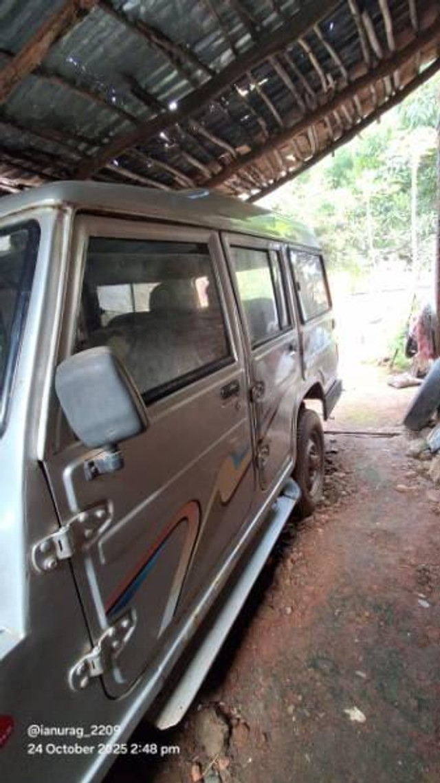 Second-hand 2003 Mahindra Jeep MAXX 10 seater for sale in Katni-6