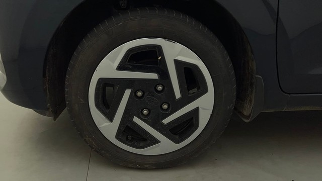 Second-hand 2024 Hyundai Grand i10 Nios Sportz for sale in Bangalore-20