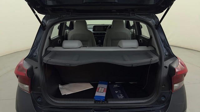 Second-hand 2024 Hyundai Grand i10 Nios Sportz for sale in Bangalore-9