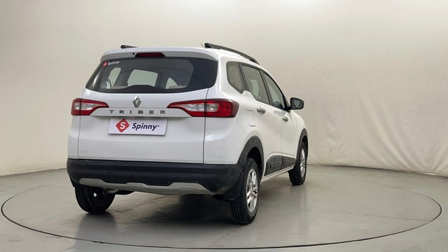Second-hand 2022 Renault Triber RXT EASY-R AMT for sale in Bangalore-3