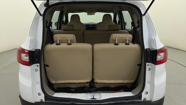 Second-hand 2022 Renault Triber RXT EASY-R AMT for sale in Bangalore-9