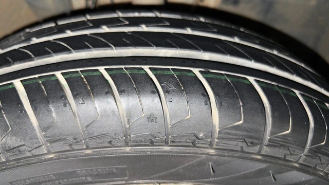 Second-hand 2022 Renault Triber RXT EASY-R AMT for sale in Bangalore-37