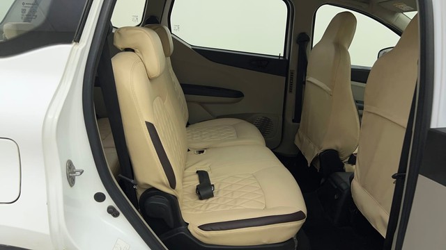 Second-hand 2022 Renault Triber RXT EASY-R AMT for sale in Bangalore-28