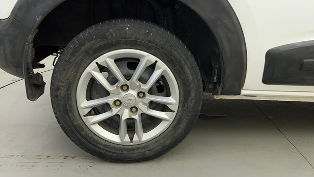 Second-hand 2022 Renault Triber RXT EASY-R AMT for sale in Bangalore-18