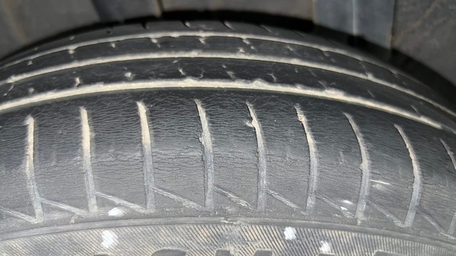 Second-hand 2022 Renault Triber RXT EASY-R AMT for sale in Bangalore-36