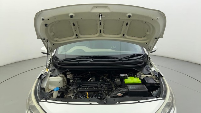 Second-hand 2015 Hyundai i20 Sportz 1.2 for sale in Ahmedabad-8