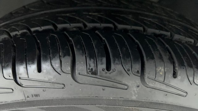 Second-hand 2015 Hyundai i20 Sportz 1.2 for sale in Ahmedabad-39