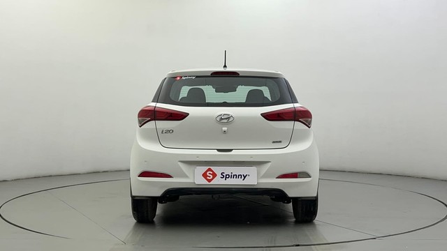 Second-hand 2015 Hyundai i20 Sportz 1.2 for sale in Ahmedabad-4