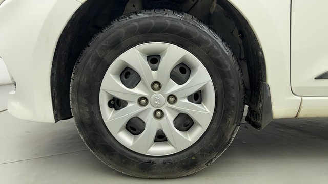 Second-hand 2015 Hyundai i20 Sportz 1.2 for sale in Ahmedabad-20