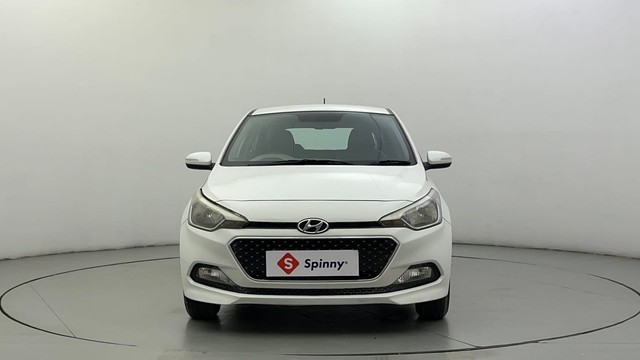 Second-hand 2015 Hyundai i20 Sportz 1.2 for sale in Ahmedabad-7