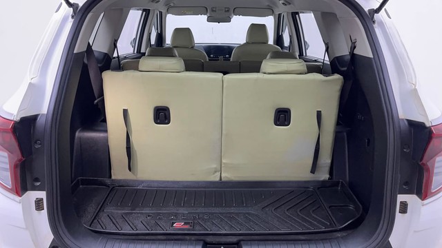 Second-hand 2022 Kia Carens Prestige Plus Diesel for sale in Hyderabad-9