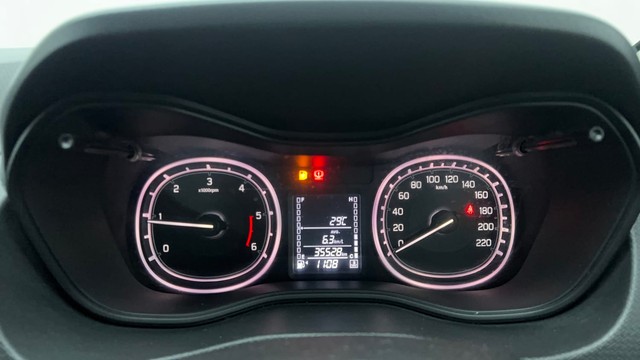 Second-hand 2017 Maruti Vitara Brezza ZXI Plus Dual Tone for sale in Hyderabad-13