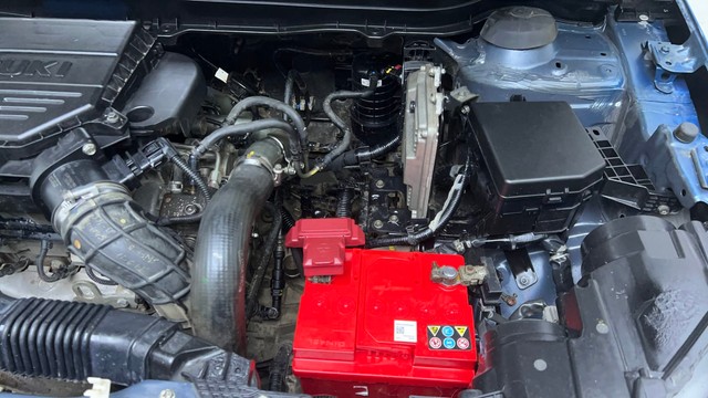 Second-hand 2017 Maruti Vitara Brezza ZXI Plus Dual Tone for sale in Hyderabad-31