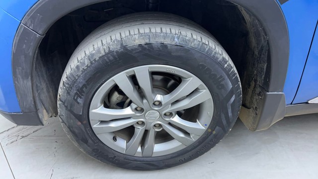 Second-hand 2017 Maruti Vitara Brezza ZXI Plus Dual Tone for sale in Hyderabad-20