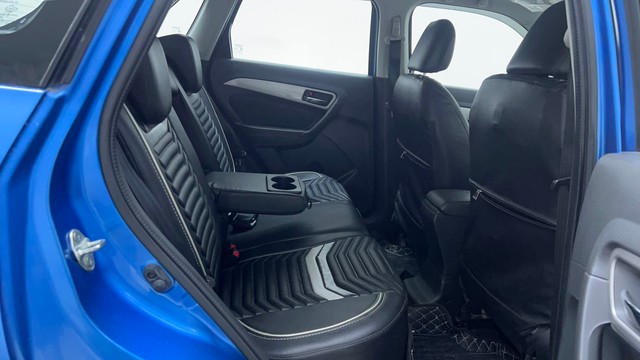 Second-hand 2017 Maruti Vitara Brezza ZXI Plus Dual Tone for sale in Hyderabad-27