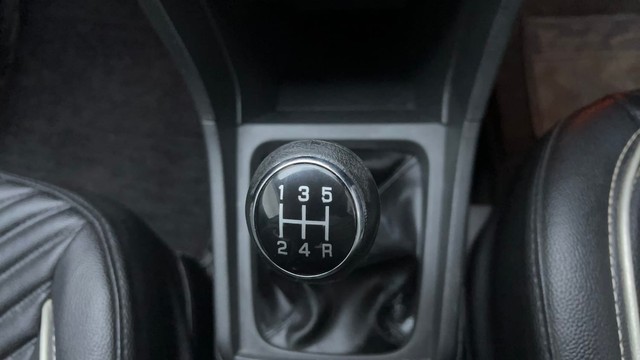 Second-hand 2017 Maruti Vitara Brezza ZXI Plus Dual Tone for sale in Hyderabad-12