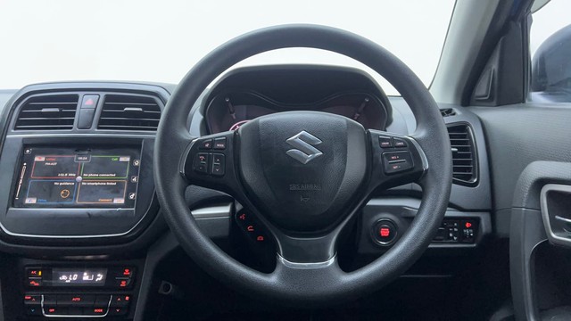 Second-hand 2017 Maruti Vitara Brezza ZXI Plus Dual Tone for sale in Hyderabad-23