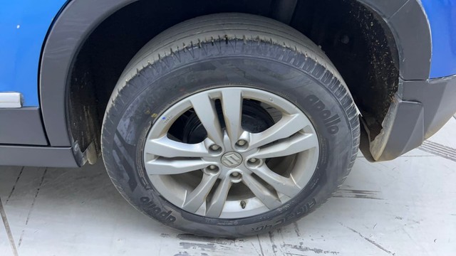 Second-hand 2017 Maruti Vitara Brezza ZXI Plus Dual Tone for sale in Hyderabad-19