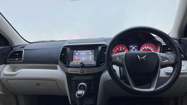 Second-hand 2023 Mahindra XUV300 W6 BSIV for sale in Hyderabad-11