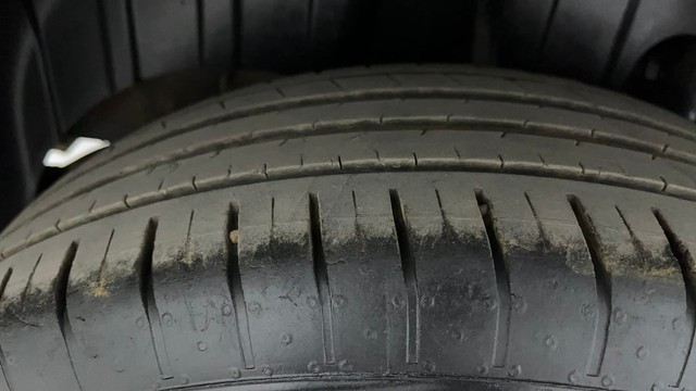 Second-hand 2023 Mahindra XUV300 W6 BSIV for sale in Hyderabad-39