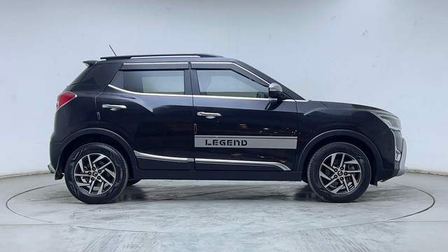 Second-hand 2023 Mahindra XUV300 W6 BSIV for sale in Hyderabad-2