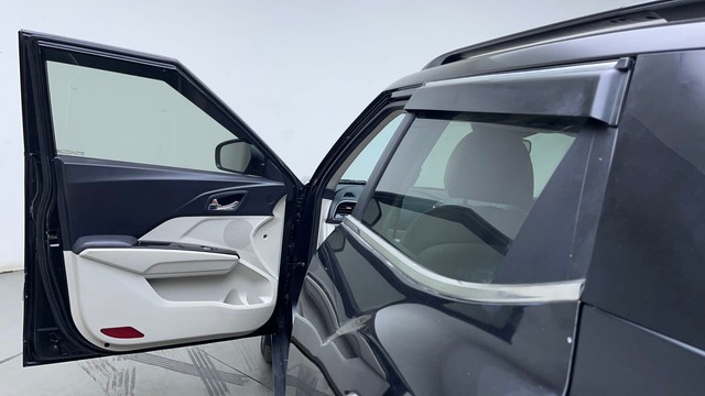 Second-hand 2023 Mahindra XUV300 W6 BSIV for sale in Hyderabad-26