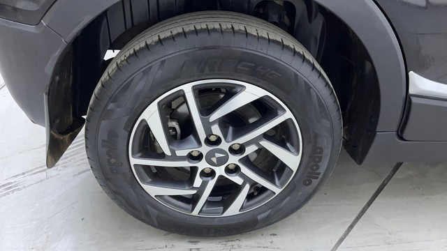 Second-hand 2023 Mahindra XUV300 W6 BSIV for sale in Hyderabad-18