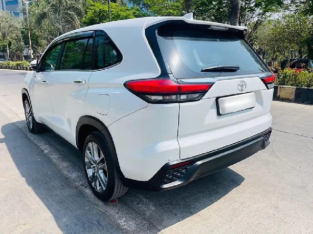 Second-hand 2024 Toyota Innova Hycross ZX(O) Hybrid for sale in Mumbai-15