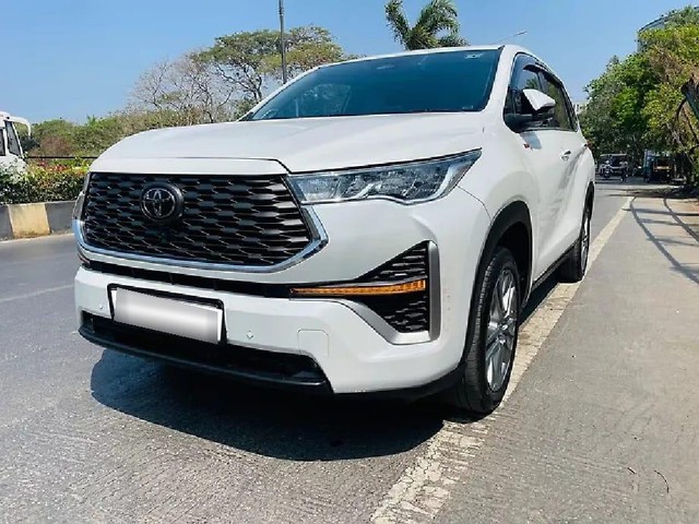 Second-hand 2024 Toyota Innova Hycross ZX(O) Hybrid for sale in Mumbai-4