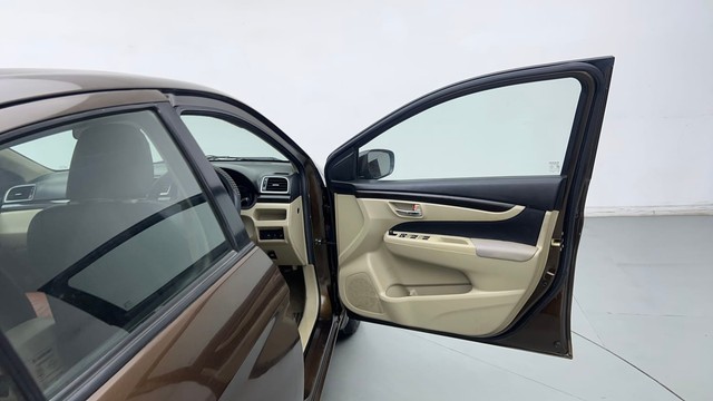 Second-hand 2015 Maruti Suzuki Ciaz VXi for sale in Ghaziabad-16