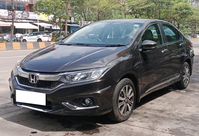 Second-hand 2018 Honda City i-VTEC CVT V for sale in Mumbai-3