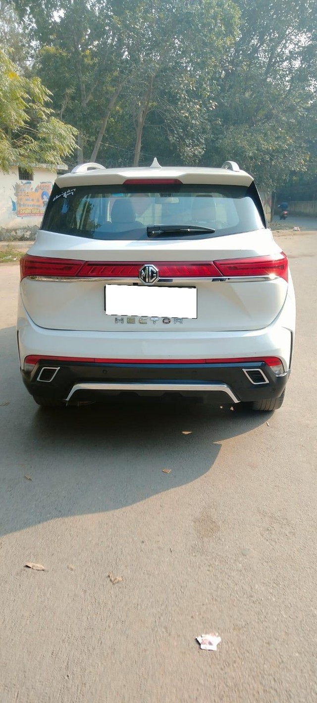 Second-hand 2023 MG Hector 1.5 Turbo Sharp pro CVT BSVI for sale in New Delhi-2