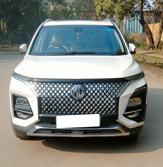 Second-hand 2023 MG Hector 1.5 Turbo Sharp pro CVT BSVI for sale in New Delhi-5