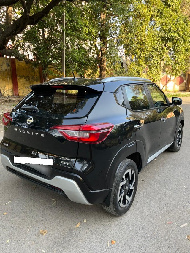 Second-hand 2022 Nissan Magnite Turbo CVT XV Executive BSVI for sale in New Delhi-11