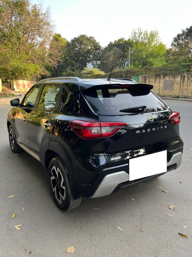 Second-hand 2022 Nissan Magnite Turbo CVT XV Executive BSVI for sale in New Delhi-10